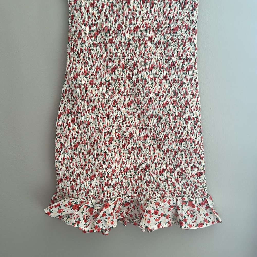 Floral Smocked Dress - Picture 12 of 15